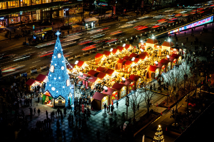 겨울밤 서울 명소 된 '청계천·우이천'…'반짝반짝' 3주도 안남았다고?