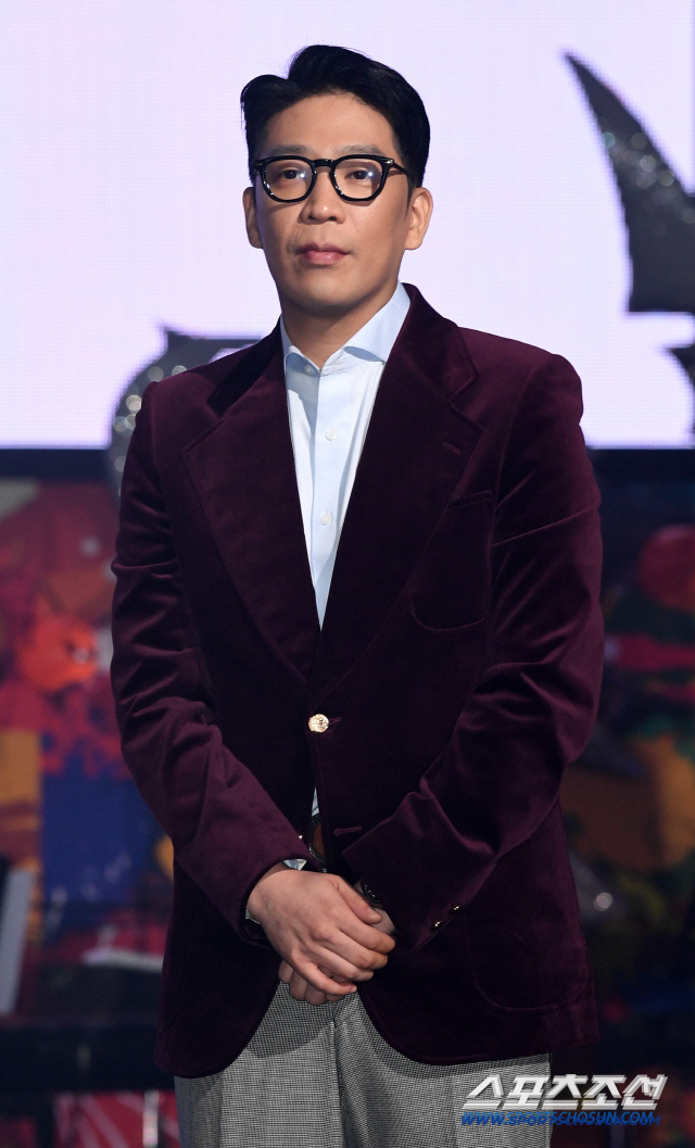 MC몽, 동업자서 '120억' 채무자로...차가원 회장과의 결별, 결국 …