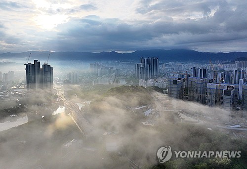 강원 내륙·산지 아침까지 짙은 안개…낮 최고 15도