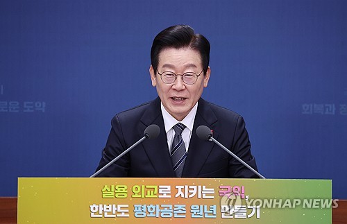 李대통령 지지율 55%…민주 40%·국힘 26%[한국갤럽]