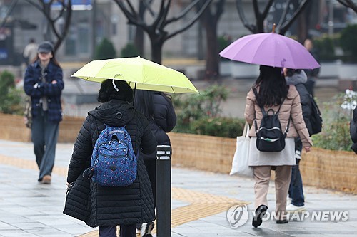 토요일 비 온 뒤 일요일 기온 급락…성탄절 때도 '비→추위'
