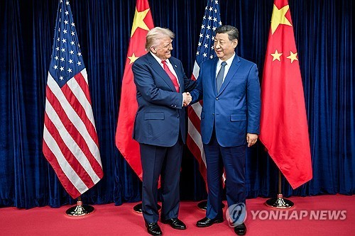 "美외교정책 뒤집은 트럼프 행정부…중국 활동공간 커져"