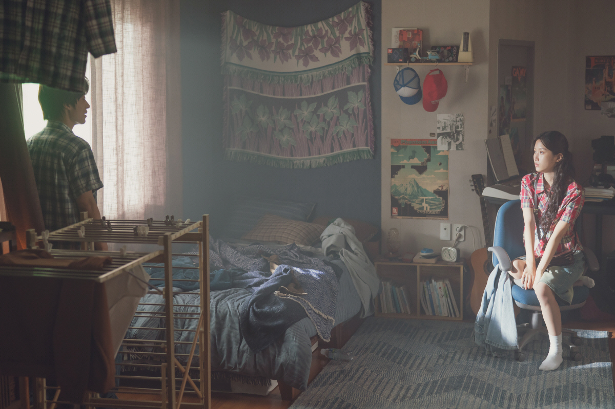 [SC리뷰] "굉장한 '멜로 장인'"…'멜로가 체질'인 구교환에 속절없이…