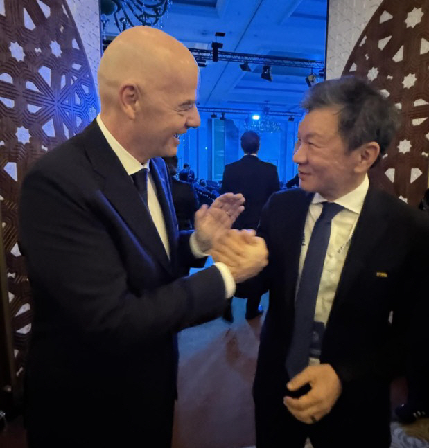 '김우성 3개월 징계' 정몽규 KFA 회장, FIFA에서 '외계인 주심'…