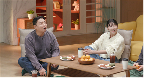 레즈비언 엄마·게이 아빠의 육아..“아이가 이성애자라 고민 많아”