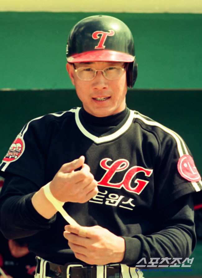 23년,29년,31년만에 황금장갑 받았는데... 여전히 31년,24년,1…