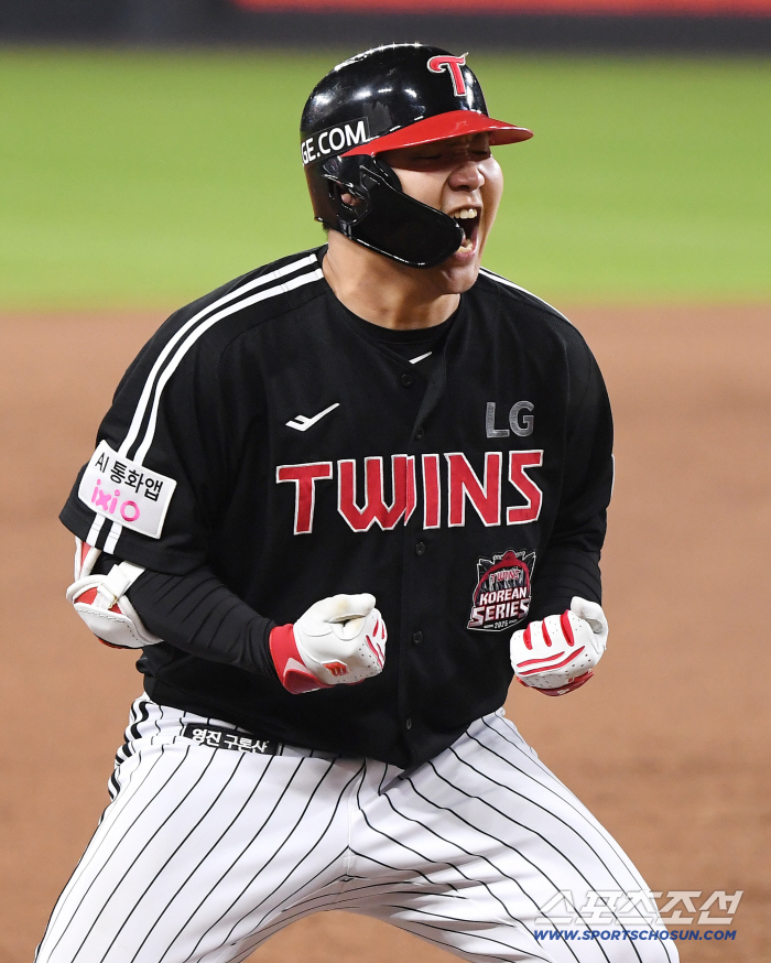 23년,29년,31년만에 황금장갑 받았는데... 여전히 31년,24년,15년간 못받은 포지션있다니. LG 황금시대에 결실맺을까