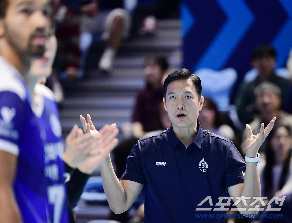 창단 30주년에 첫 10연패. 레전드도 어쩔 수 없었다. 김상우 감독 자…