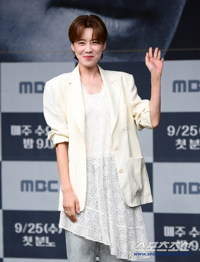 장도연, 절친 박나래 논란 후 소신 "자만해서 고꾸라지느니 낯선 게 나아…