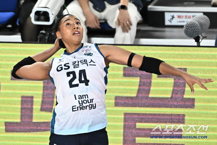 단 9득점으로 역전승 이끈 '게임체인저' 레이나. 