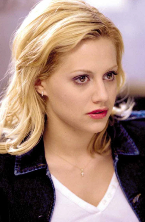 ‘32세’ 톱스타, 자택서 숨진 채 발견→부부 줄초상..안타까운 16주기