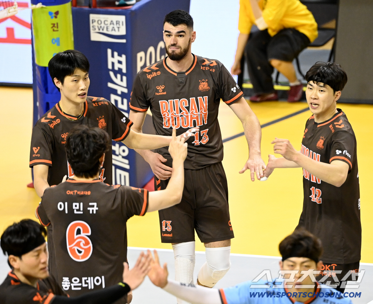 '4득점 실화냐' 오죽했으면 교체 초강수, 외국인 에이스 맞나…"5~6살…