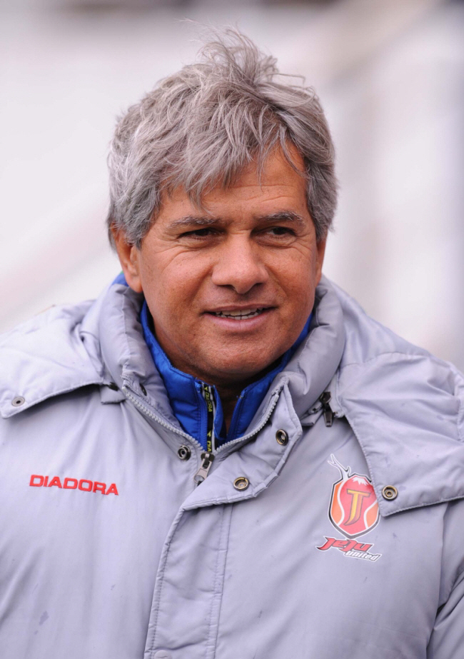 [단독]"벤투 오른팔 한국에 떴다" '도하의 기적' 세르지우 코스타, 제…