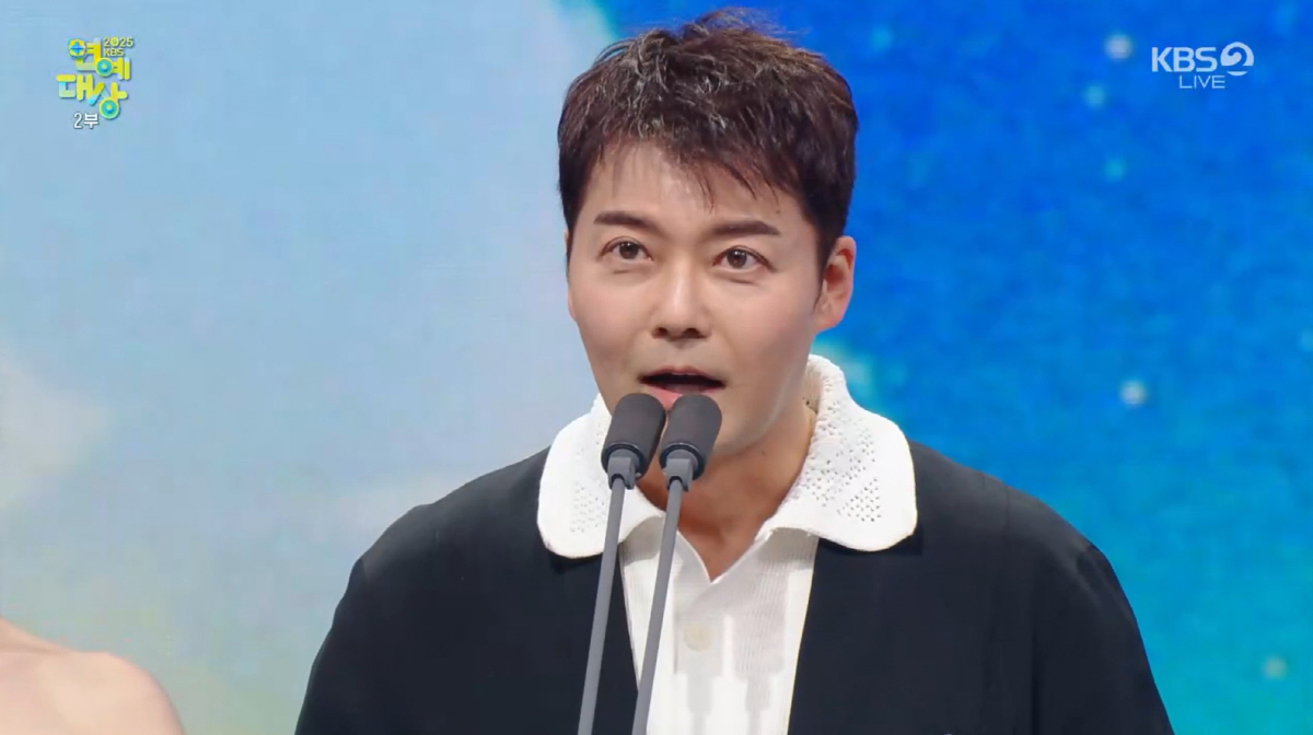 전현무, '고향' KBS서 첫 대상 "편찮으신父, 이래저래 힘든 요즘 큰…