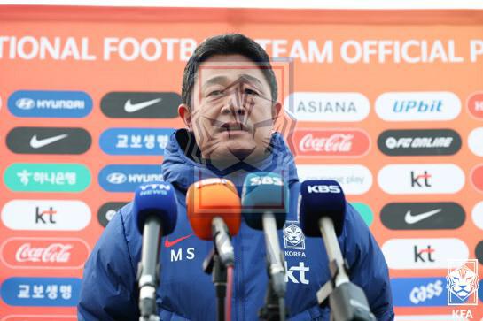 "목표는 최소 4강!" '축구의 해' 2026년 첫발 떼는 이민성호, U…