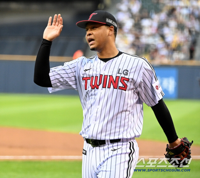김하성과 한솥밥? 레전드 호칭 받은 '가을영웅', 새둥지 찾았다…'홈런공…