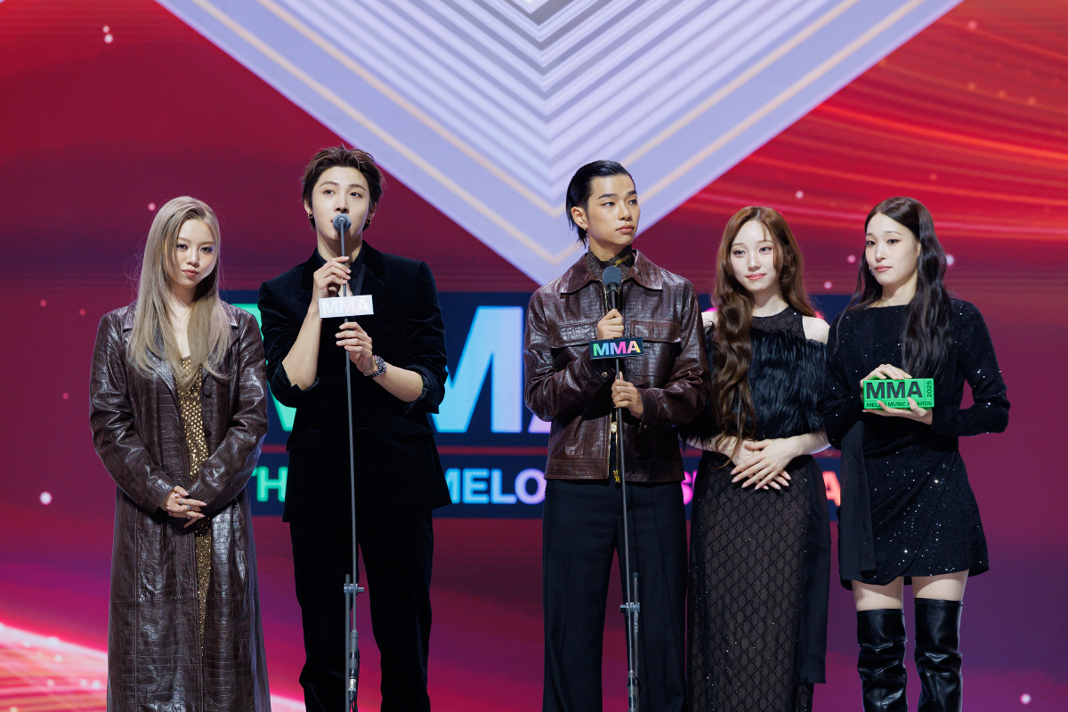 [종합] "前연인에서 수상자로"…'열애설' 지드래곤X제니, 'MMA' 재…