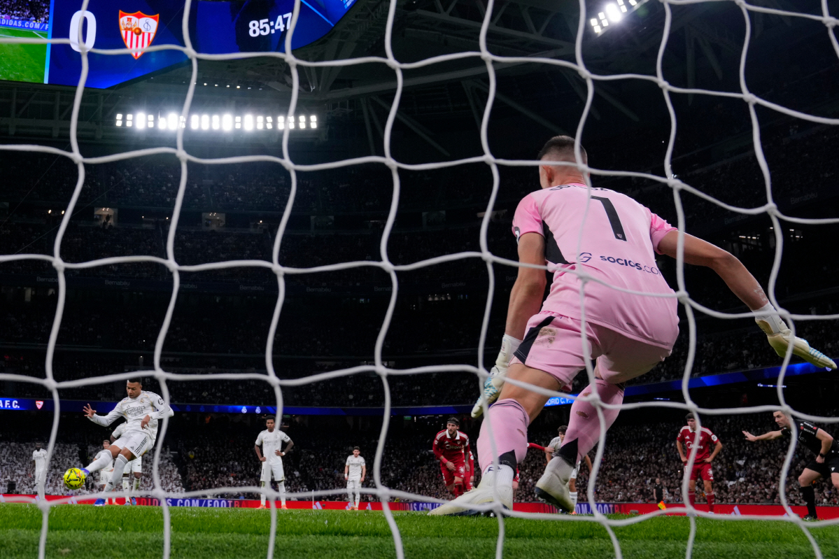 "Siuuuuuuu" 만천하에 '호동생' 인증…음바페, 올해 59호골로 …