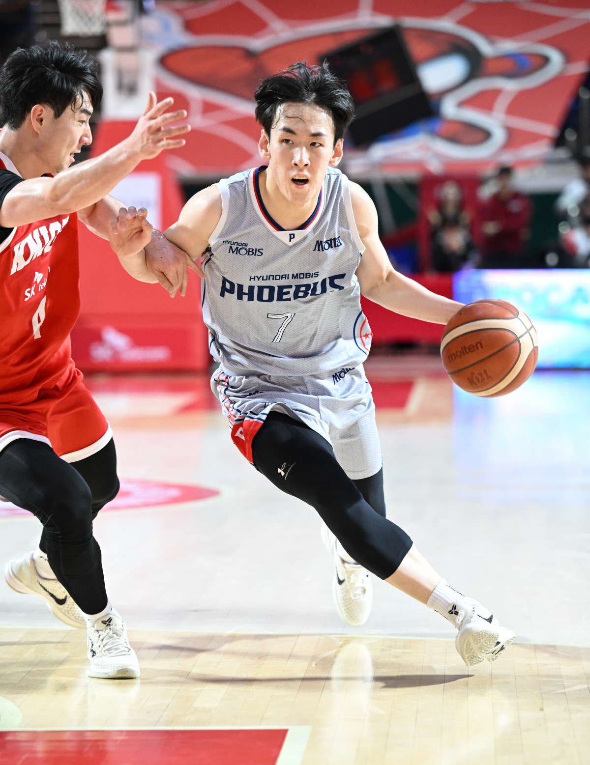 선두 LG, DB 맹추격 뿌리치고 '고공질주'…'대어잡았다' 현대모비스,…