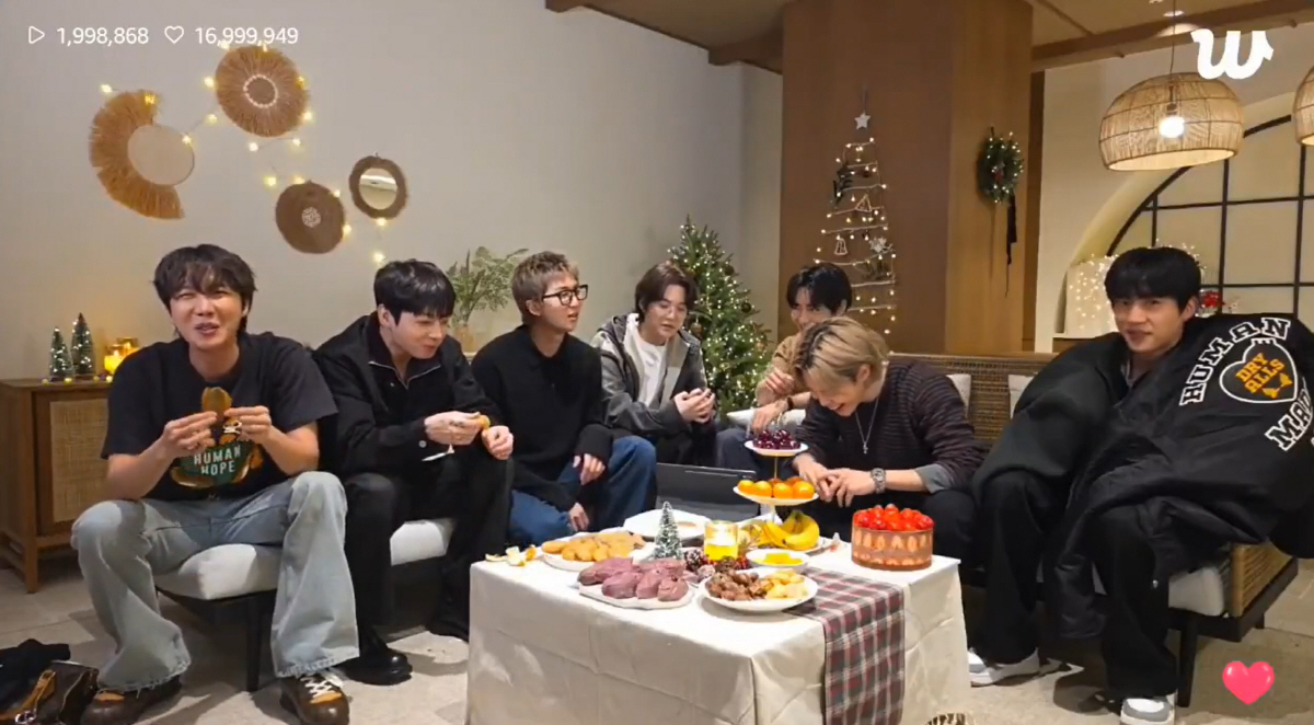 방탄소년단 RM, 하이브에 작심 발언 "우리에게 애정 가져달라"