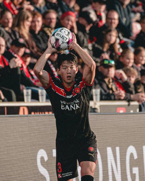 '韓 초대형 이적설' EPL 주전급 수비수 드디어 나오나...홍명보호 CB 관심 적극 인정, 