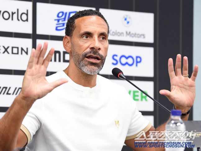 '맨유 레전드'가 '손박대전'에 참가했다, 그의 선택은?..."박지성은 …