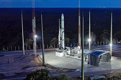 한국 첫 상업 우주발사 내일 새벽 다시 시도…"날씨가 변수"