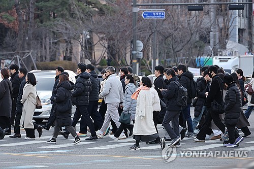 '동지' 출근길, 전국 영하권 추위…서울 낮 최고 4도