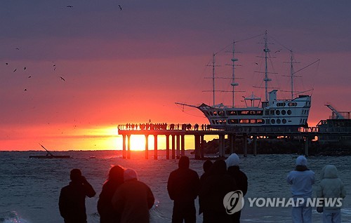 "새해 해맞이는 강릉에서"…안전은 철저하게, 소망은 풍성하게