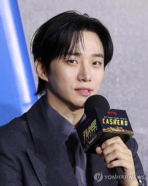 돈 써야 강해지는 '캐셔로'…이준호 "생활감 잔뜩 묻은 히어로"