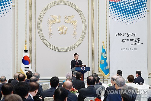 (서울=연합뉴스) 김도훈 기자 = 이재명 대통령이 22일 청와대 영빈관에서 열린 대한노인회 초청 오찬에서 발언하고 있다. 2025.12.22 [대통령실통신사진기자단] superdoo82@yna.co.kr