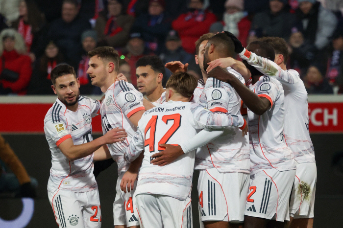 韓축구 비상! 이강인에 이어 김민재도 쓰러졌다, '허벅지+치아 통증' 장기 결장 불가피...바이에른은 하이덴하임에 4-0 대승 '선두 질주'