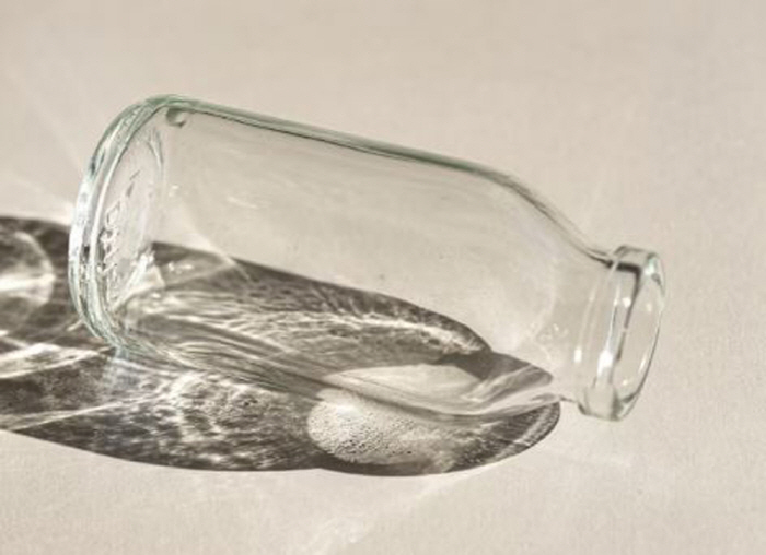 생일 맞은 남편에 산성 물질 뿌린 아내, 이유가?