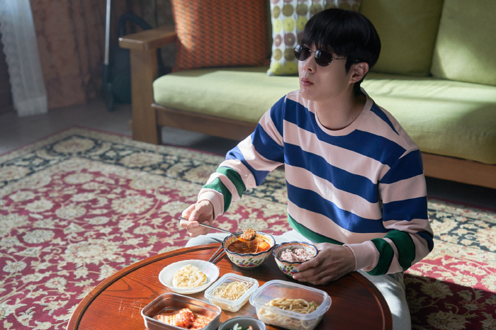 [공식] 최우식X장혜진 '기생충' 母子 '넘버원'으로 다시 만났다..2026년 2월 개봉