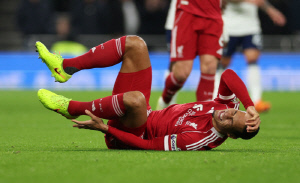 대표팀 주장 향한 끔찍한 반칙 퇴장! 