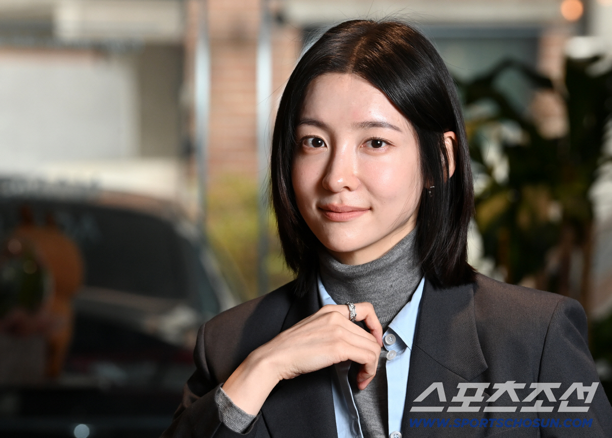 [단독] "김고은 코 찡긋 미소에 마음이 스르륵"…박지현, '재벌' 형수…