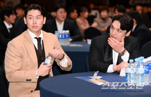 박동원 홍창기 둘 다 잡을 수 있을까? 우승팀의 이례적 줍줍, LG는 왜 백업 포수를 강화했을까