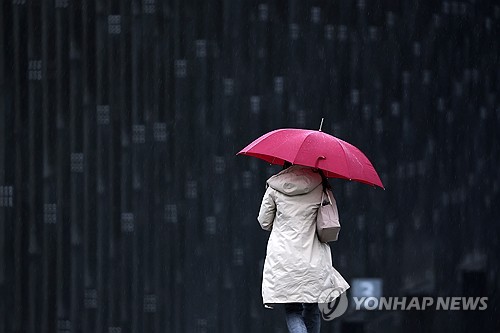 오후부터 전국 비…강원 산지 최대 5㎝ 적설