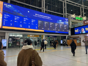 '철도파업 유보' 못 듣고 일찍 나온 시민들…그래도 안도의 한숨