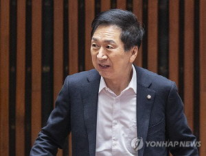 김건희특검, '로저비비에 선물' 김기현 11시간 반 조사