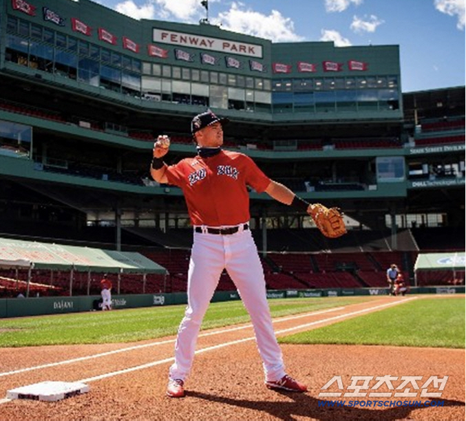 KIA 영입 제의 거절하고 요미우리로, ML 47홈런 타자는 오카모토 빈…