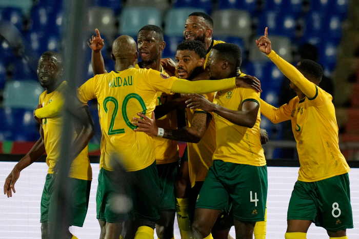 '앙골라 제압' 베일 벗은 '1승 제물' 남아공, 역시 만만치 않다...'EPL 공격수' 포스터 경계대상 '1순위'