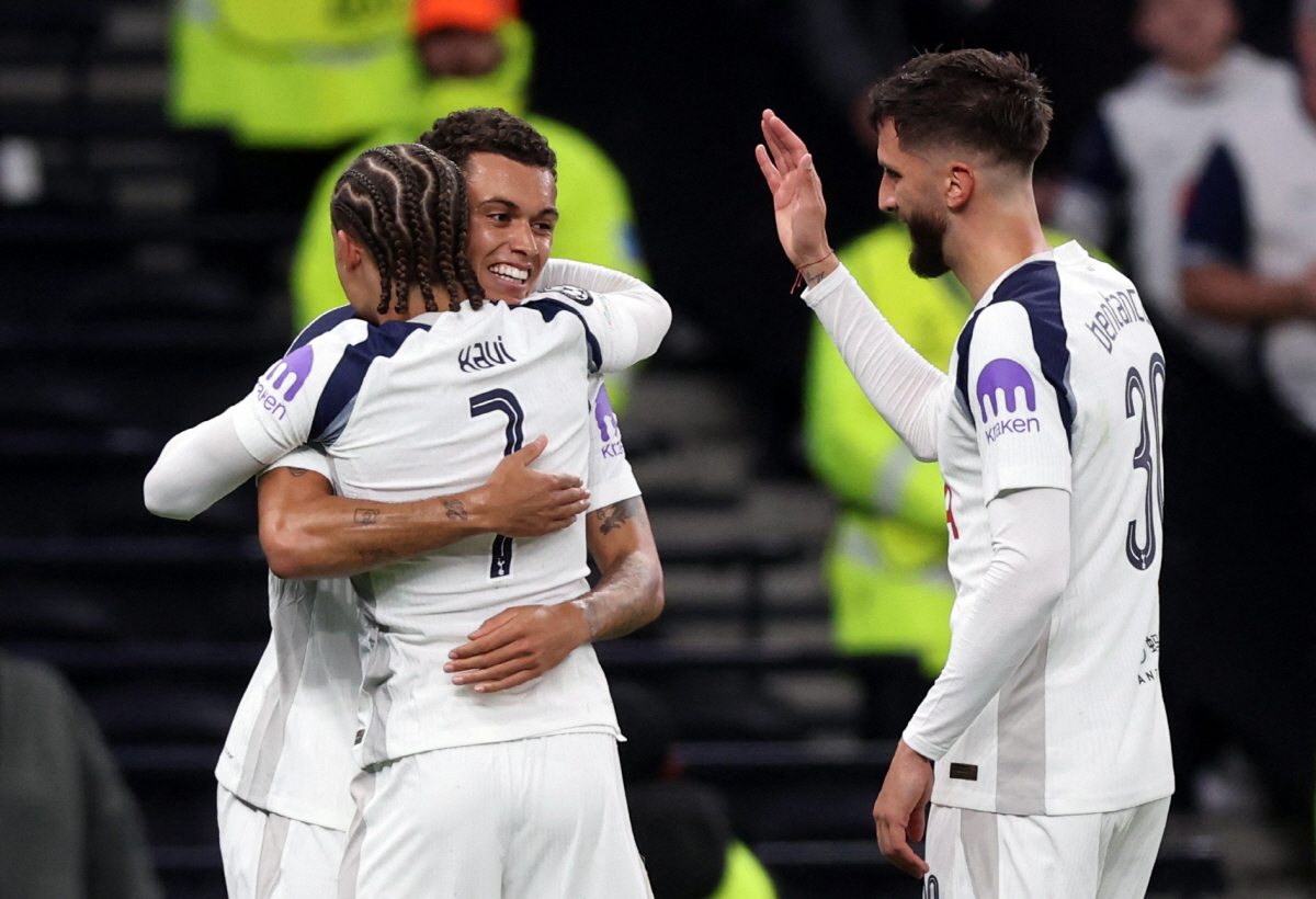 손흥민이 직접 밝힌 "우승 일등 공신" 반년 만에 방출 임박..."손해 …