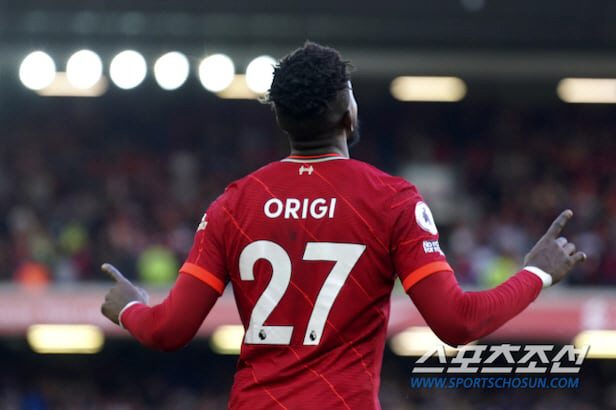 'HERE WE GO 보도' 손흥민 평생 꿈 좌절시킨 공격수, 커리어 완…