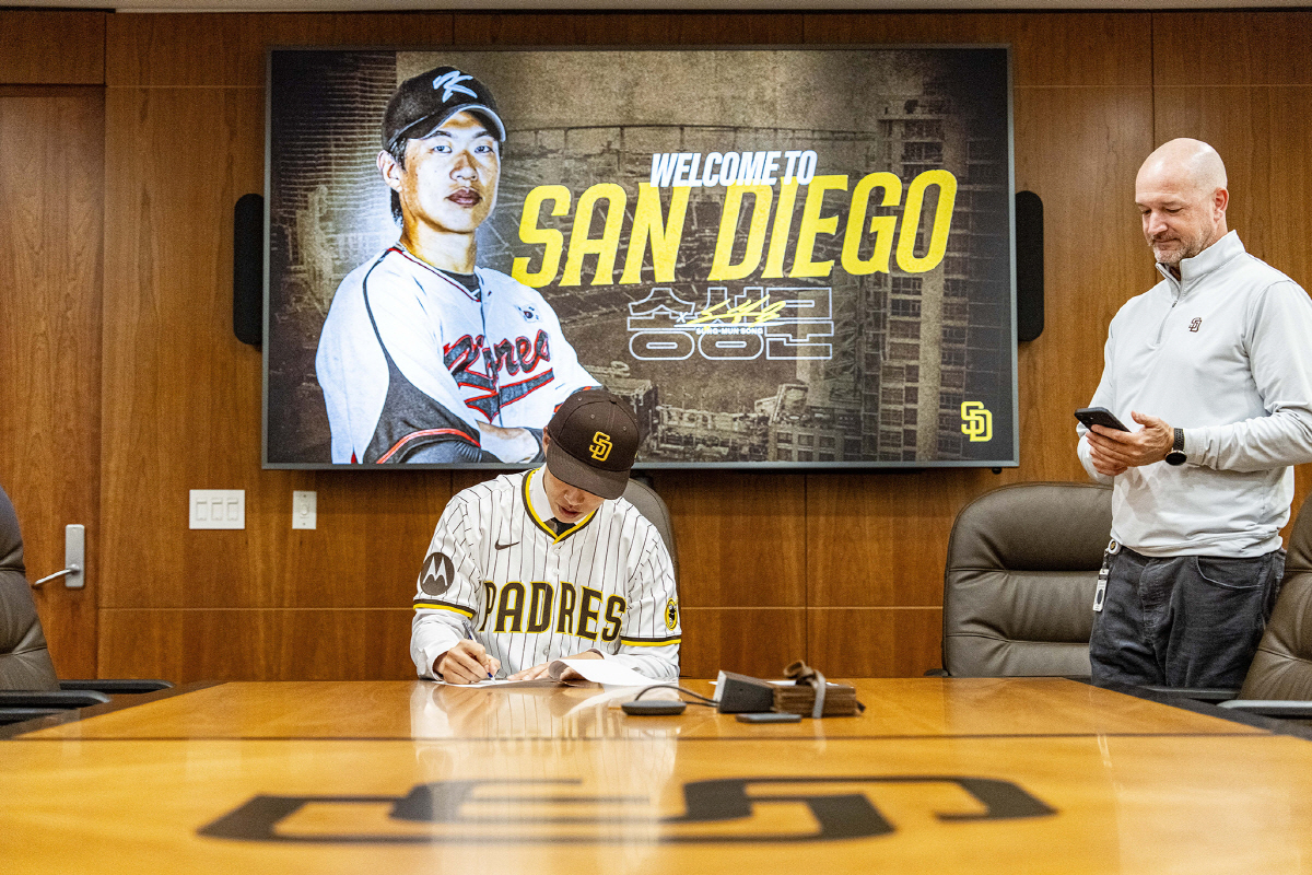 2019년 전국민 밉상으로 카메라 앞에 섰던 철부지가, 2025년 전국민…