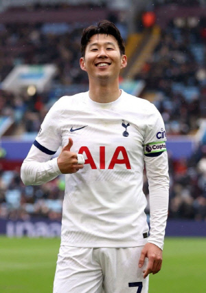 英 강력 주장! '토트넘 역대 월드클래스' 언급에 쏘니 포함…