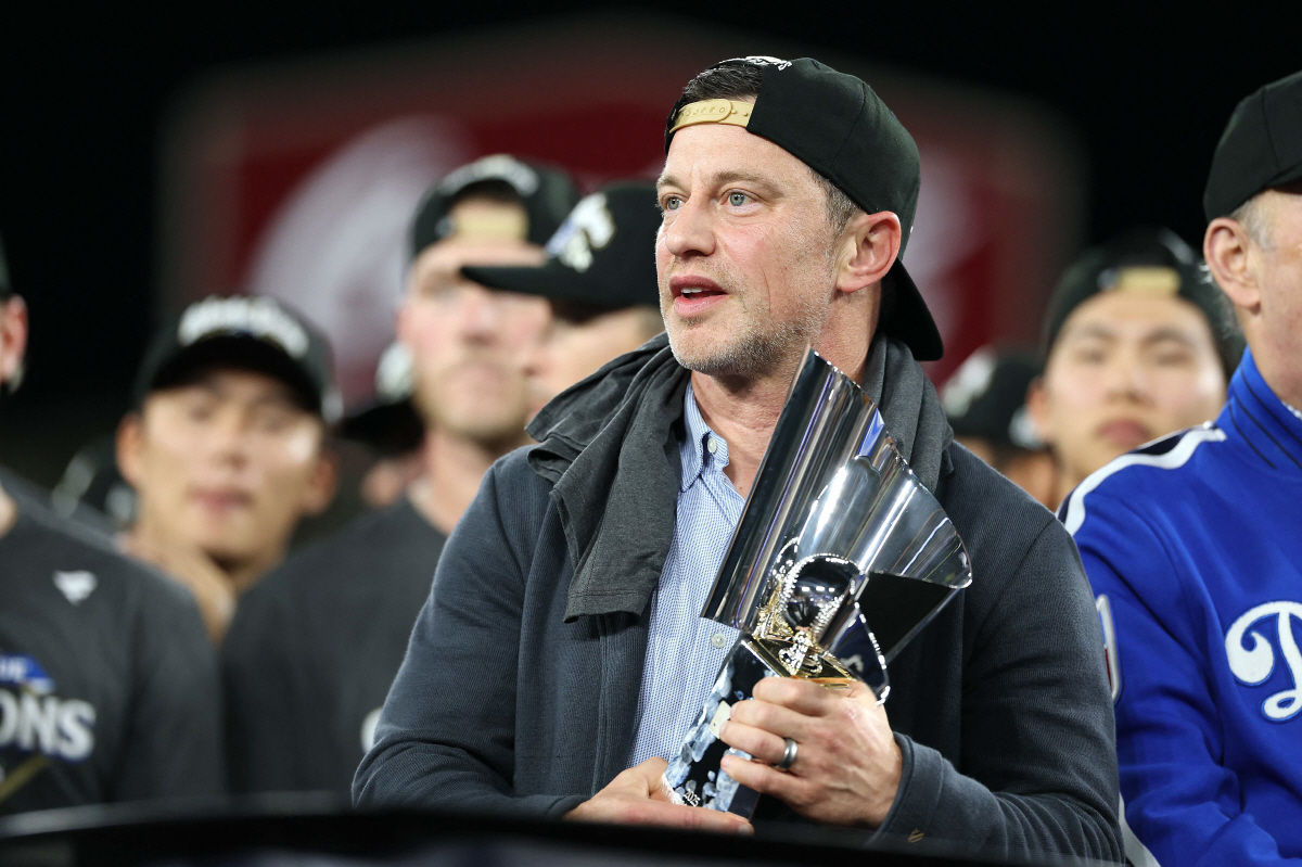 '커쇼 대참사 원흉' 1068억 최악의 먹튀, 왜 다저스는 반등 믿나 "…