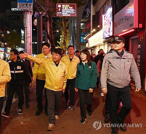 [게시판] 행안부, 성탄절 앞둔 명동 관광특구 인파 안전관리 점검