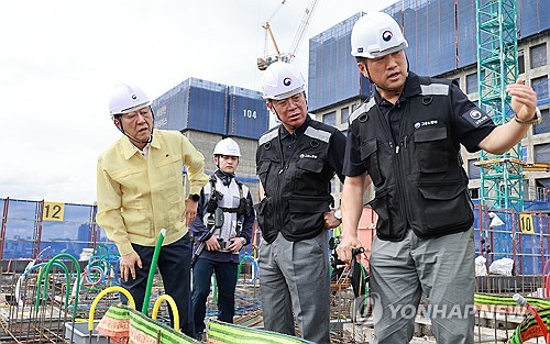 국토·노동장관, 공공 발주 건설공사 불법 하도급 점검