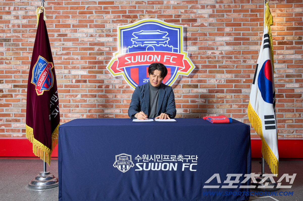 "승격 최선!" 박건하 전 수원삼성 감독,수원FC 지휘봉...이정효 감독…